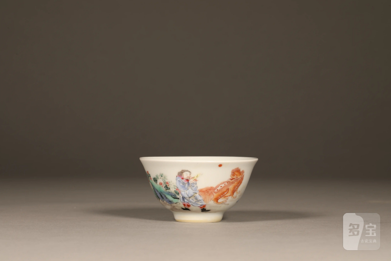 清 粉彩胡人献宝图茶圆 - 图2
